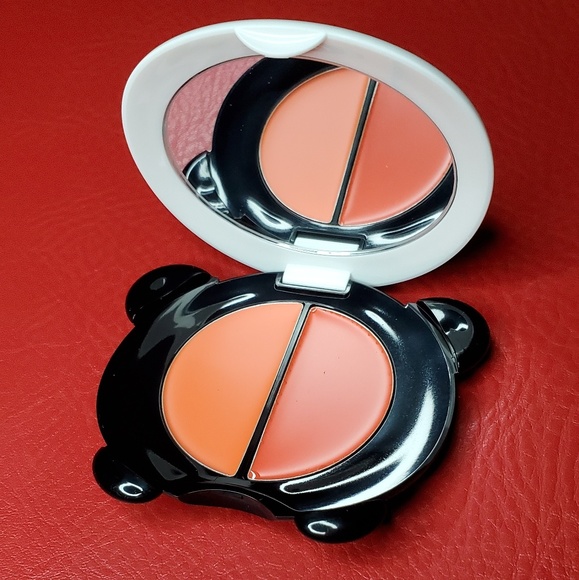 TONYMOLY Panda's Dream Dual Lip & Cheek Bubble Red - Picture 4 of 4